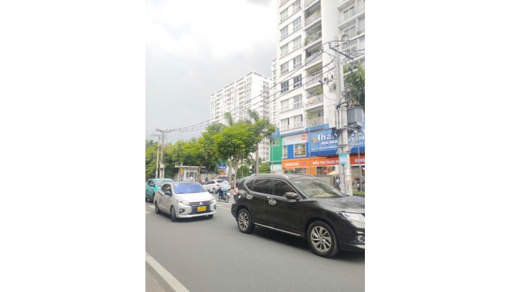 MT Hẻm Kinh Doanh KHu Bầu Cát - Tân Bình - HXH vô nhà - 4x12m